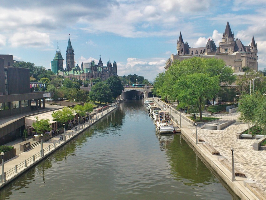 2012-08-01  -  Rideau Canal, Ottawa, ON